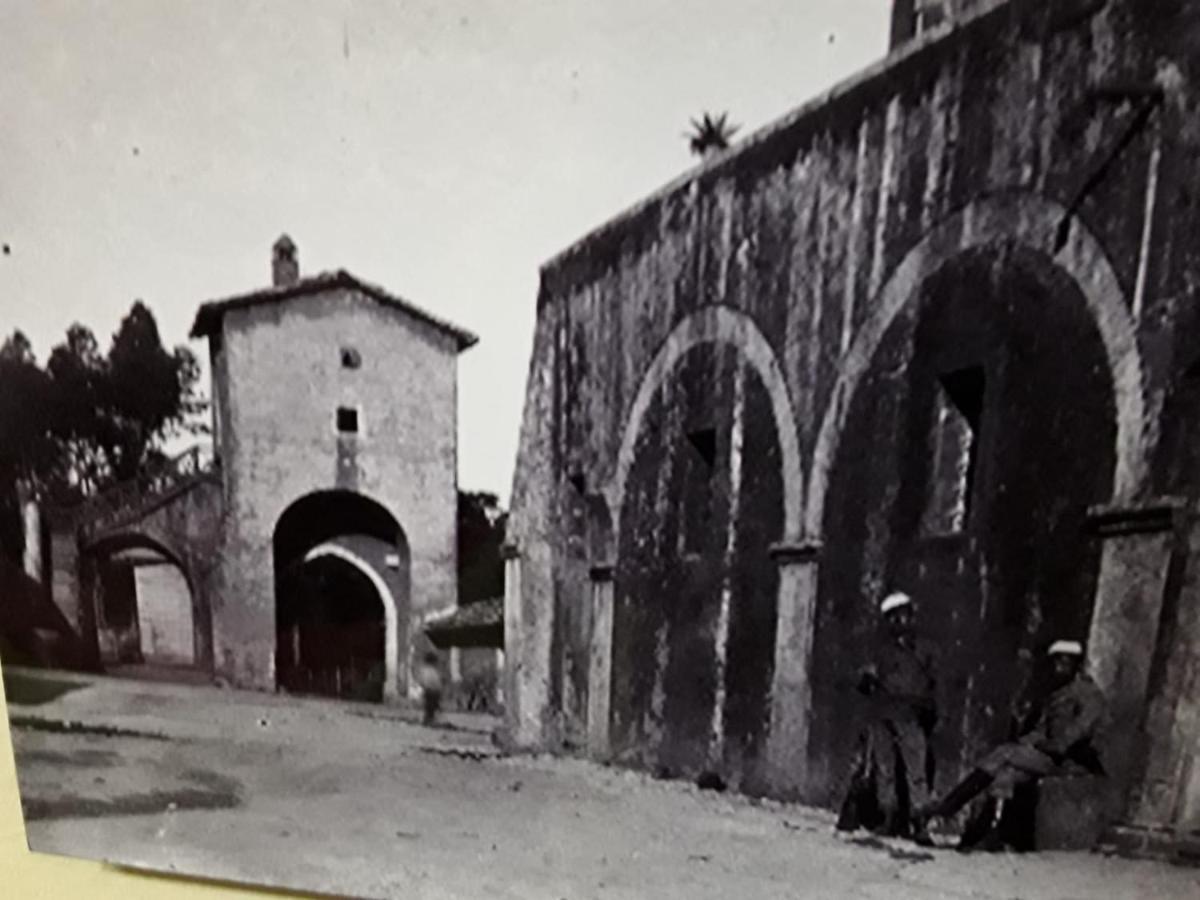 Alloggio La Torre Fossanova Priverno Exteriér fotografie